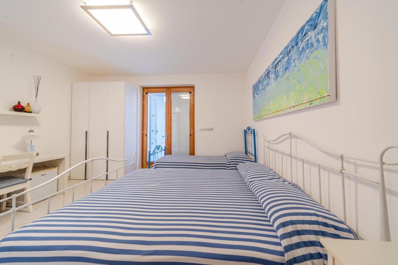 Lo Scalo Bed And Breakfast Marina Di Novaglie Alessano Exterior photo