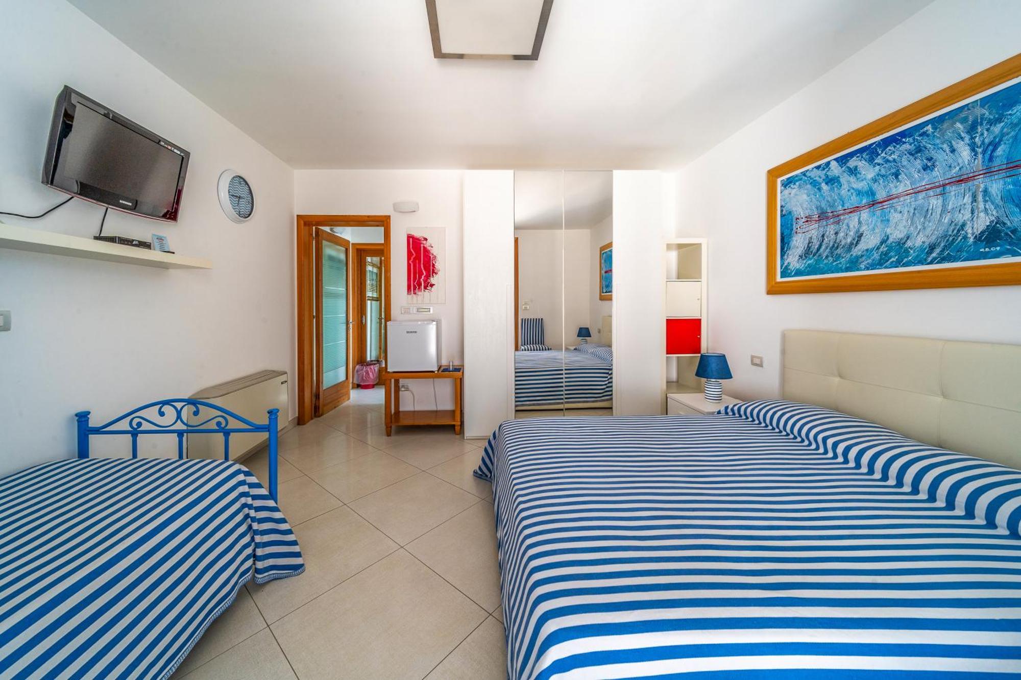 Lo Scalo Bed And Breakfast Marina Di Novaglie Alessano Exterior photo